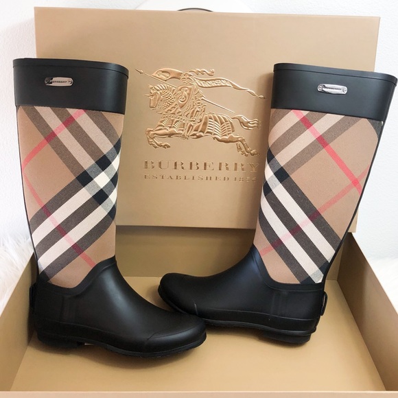 Burberry Shoes - BURBERRY Rainboot Clemence  rubber, Size 36 / 6